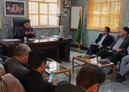 مدیران همه پای کار خدمت هستند