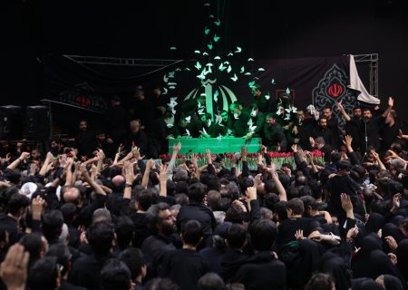 ناگسستنی مردم و خادمِ شهید