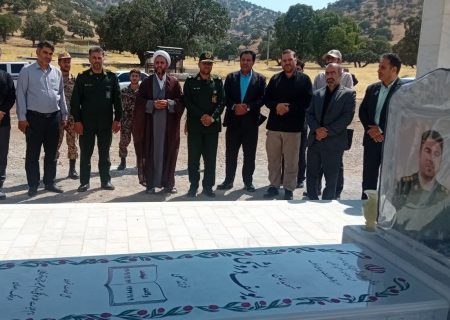 حضور جانشین سپاه حضرت ابوالفضل(ع) بر مزار همرزم شهیدش