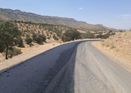 آغاز عملیات روکش آسفالت محور روستایی همیان در کوهدشت