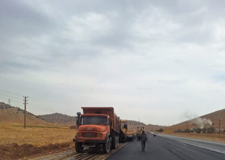 پیشرفت پروژه‌های راهسازی کوهدشت با تلاش مسئولان محلی