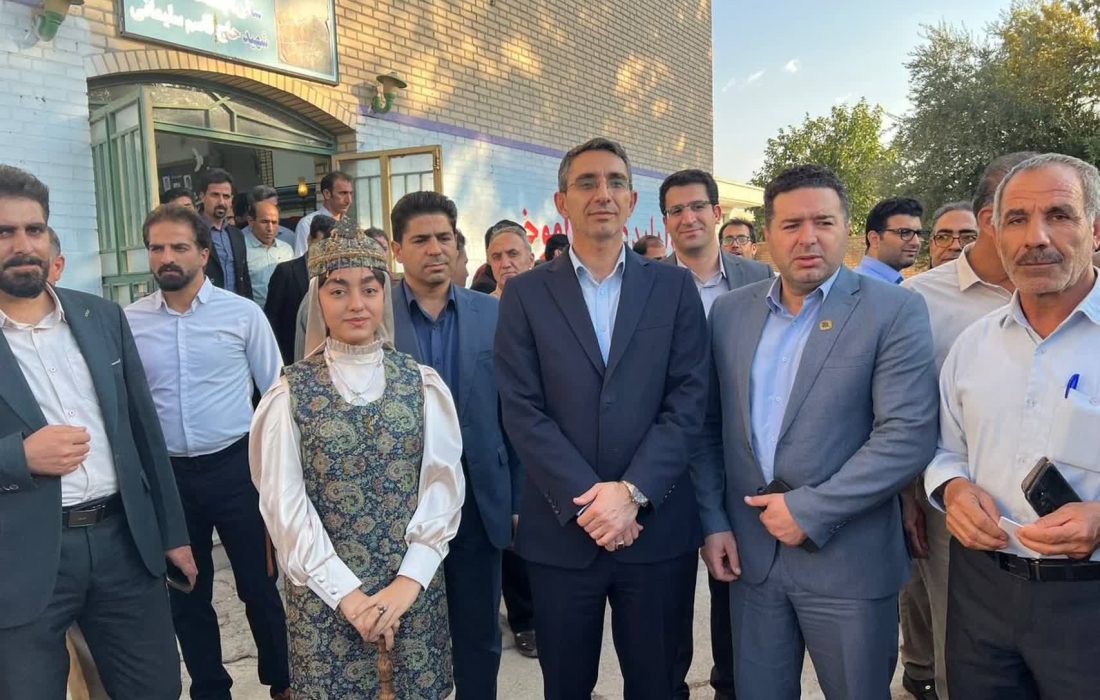 برگزاری نشست هماندیشی مدیرکل آموزش و پرورش در کوهدشت